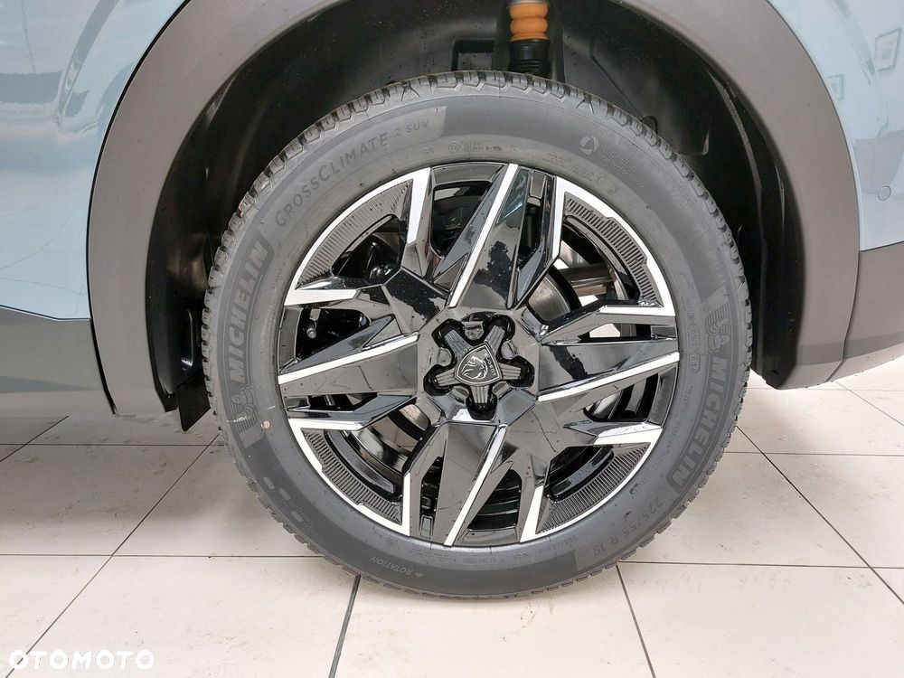 Peugeot 3008 1.2 PureTech mHEV GT S&S e-DCS6 - 12