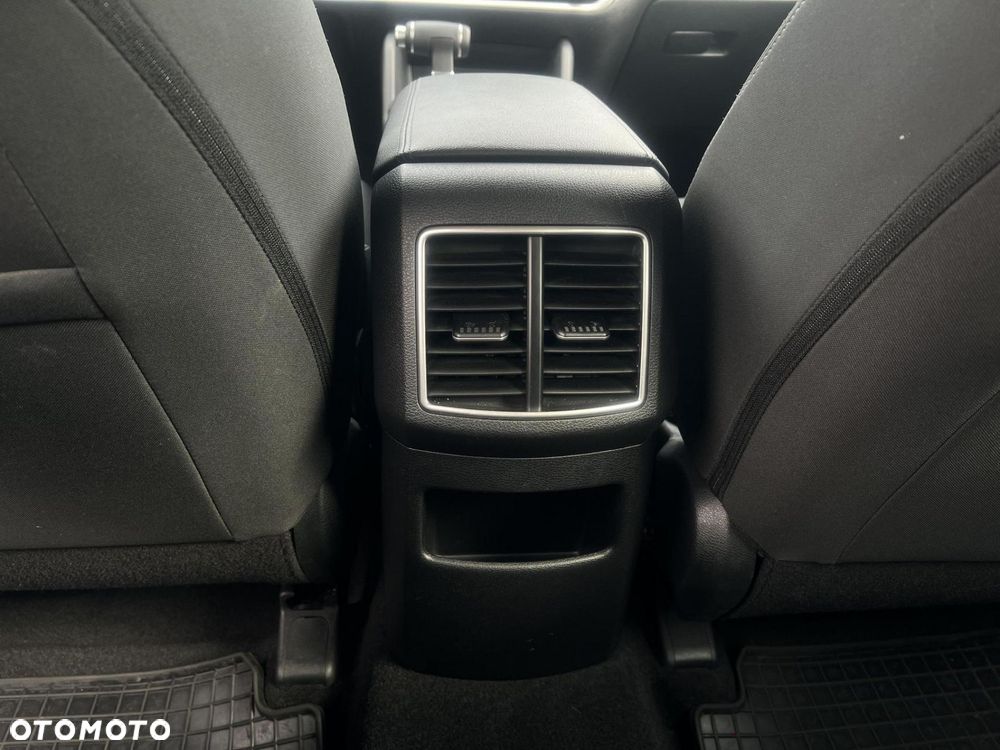 Kia Sportage 1.6 T-GDI M 2WD DCT - 27