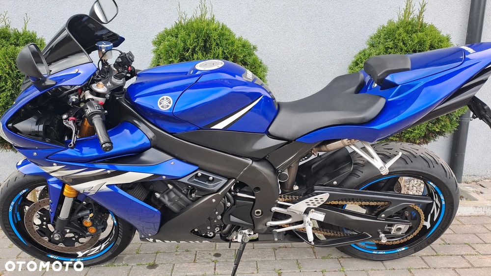 Yamaha R1 - 41