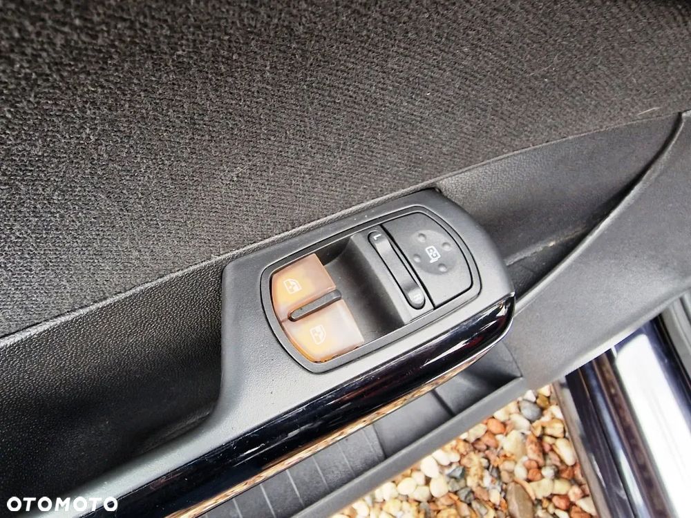 Opel Corsa 1.6 Turbo GSi - 26