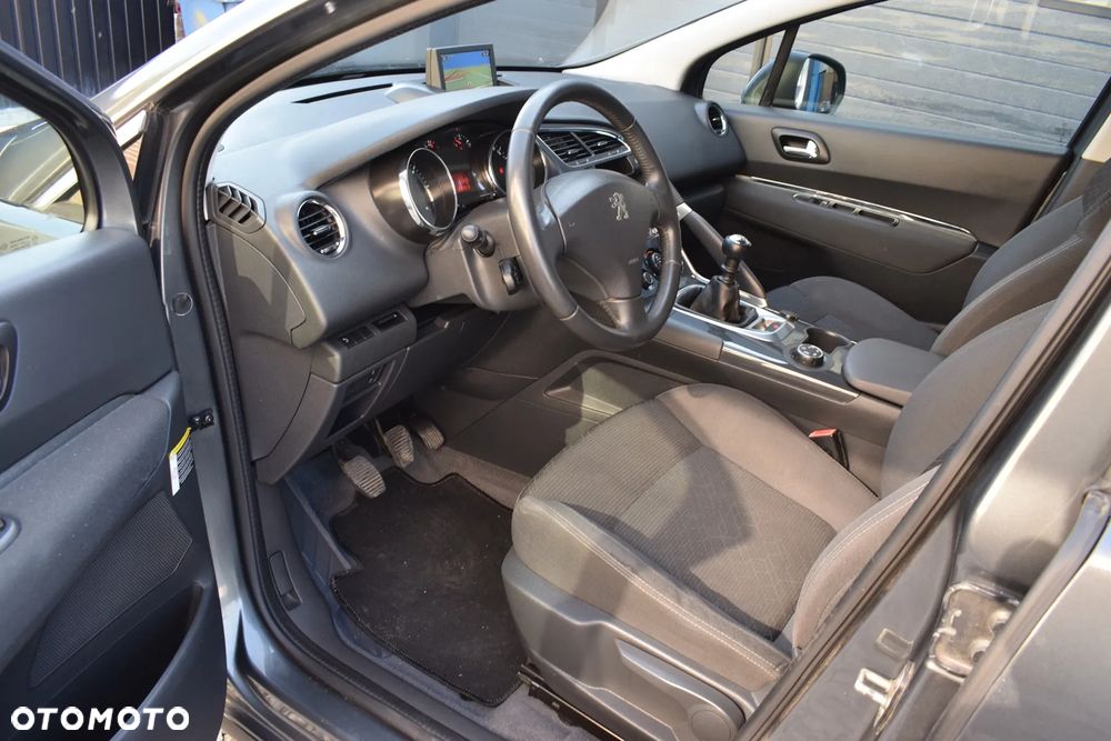 Peugeot 3008 HDi 115 Allure - 5