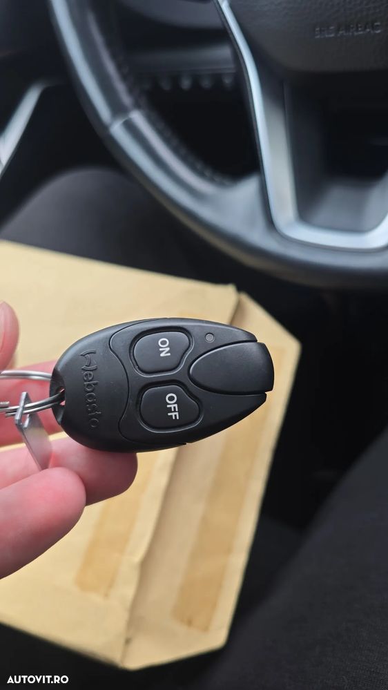 Toyota Corolla 2.0 HSD Exclusive Plus GR Sport Bi-Tone - 19