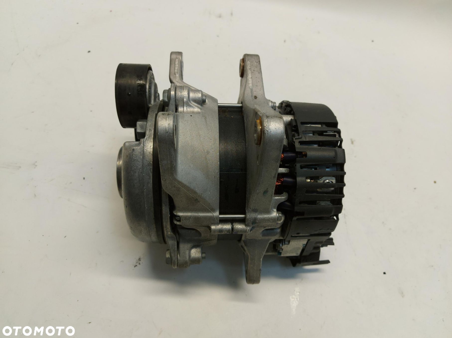 Nissan Qashqai III J12 LIFT 1.3 DIG-T Alternator 14V 240A 2310A8238R - 1