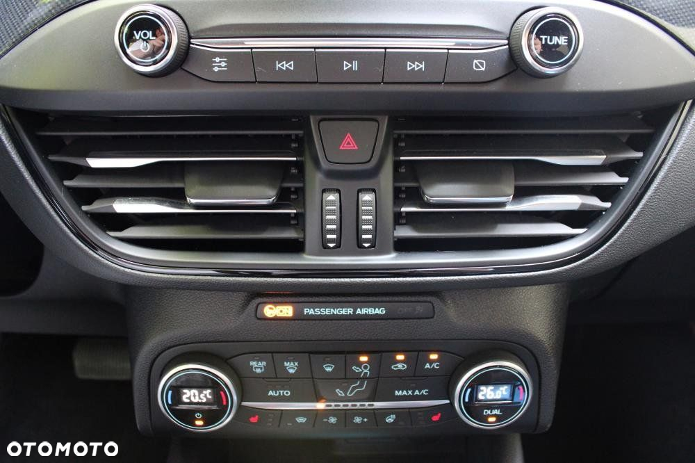 Ford Focus - 21