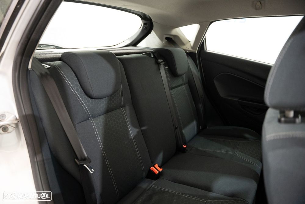 Ford Fiesta 1.25 Titanium - 11