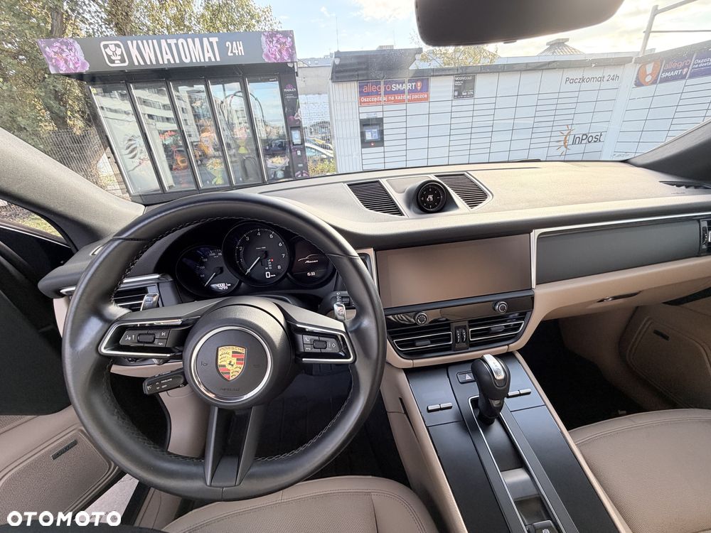 Porsche Macan - 23