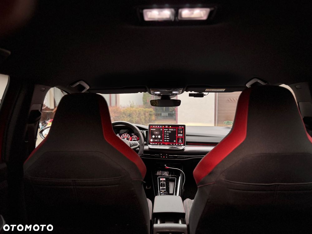 Volkswagen Golf - 12