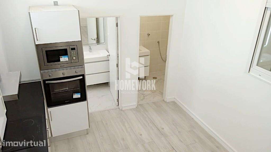 Loja transformada em Apartamento T4 - Santo André - Barreiro - Grande imagem: 5/18