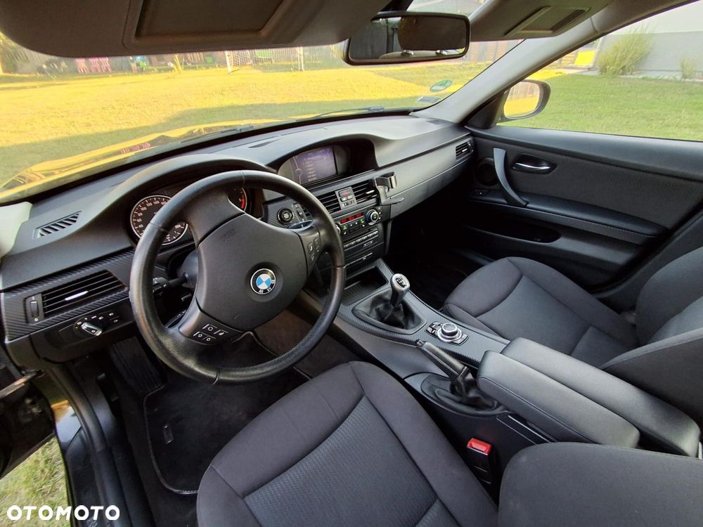 BMW Seria 3 318d - 7