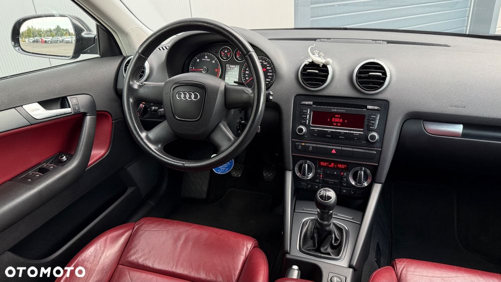 Audi A3 Sportback 1.6 TDI DPF Ambition - 11