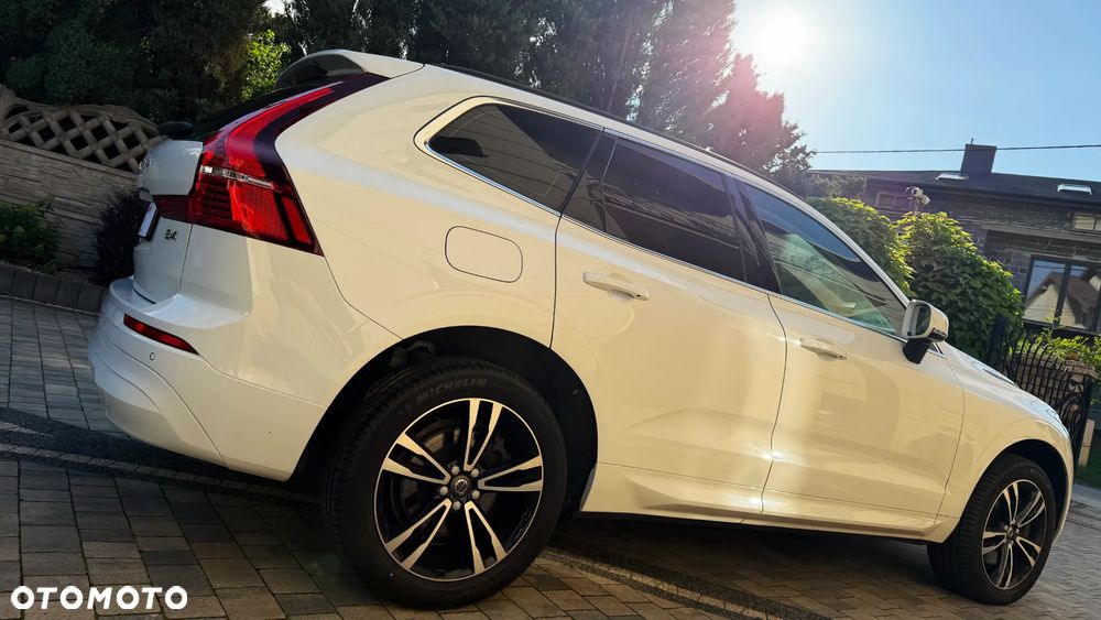 Volvo XC 60 B4 D AWD Geartronic Momentum Pro - 13