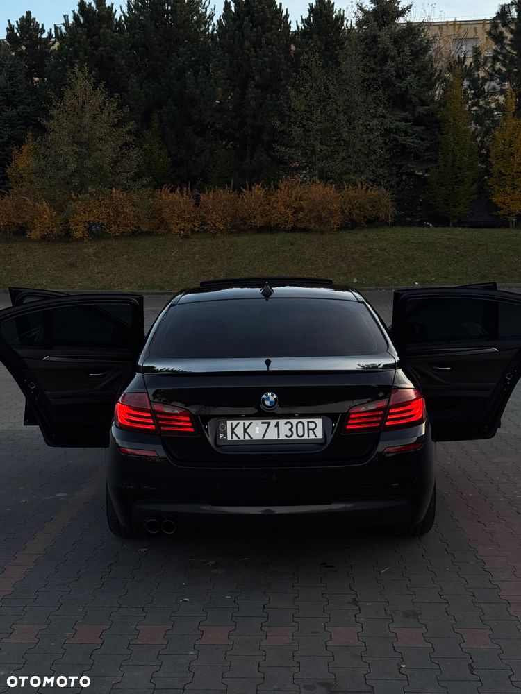 BMW Seria 5 530d xDrive Sport-Aut - 4