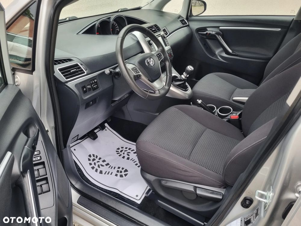 Toyota Verso 1.6 D-4D Premium EU6 - 7