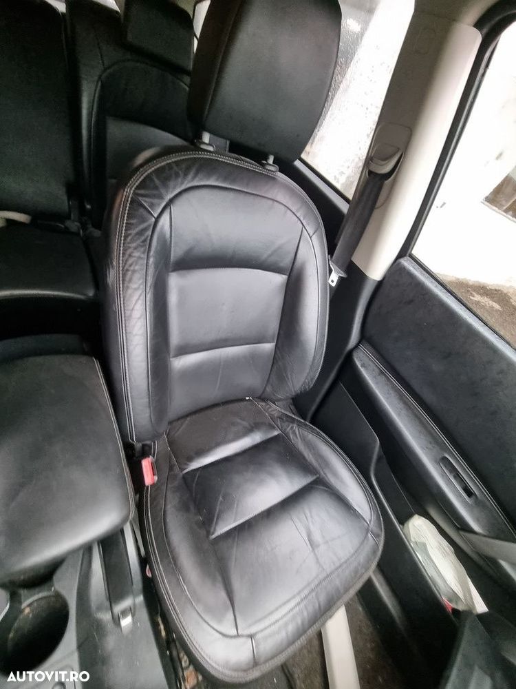 Interior complet Nissan Qashqai Facelift 2010 - 2013 SUV 4 Usi (1484) - 2