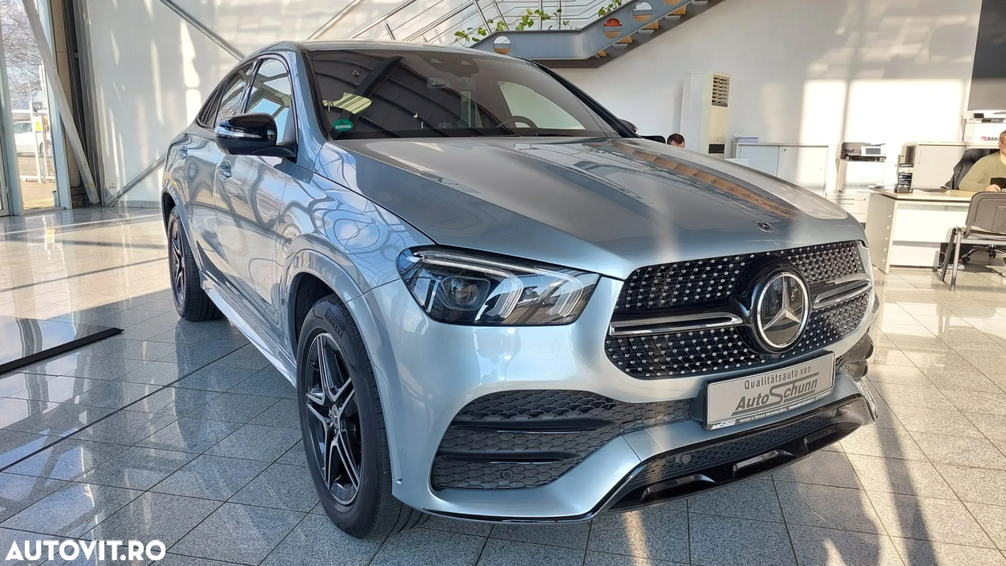 Mercedes-Benz GLE 400 d 4Matic 9G-TRONIC AMG Line - 4