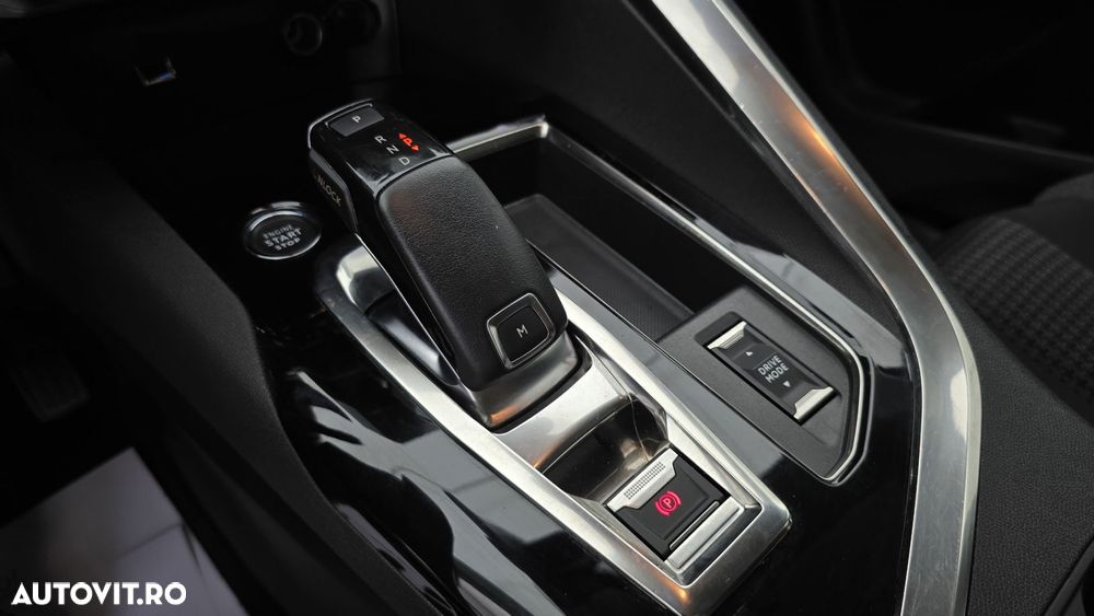 Peugeot 5008 BlueHDI 130 EAT8 Active - 17