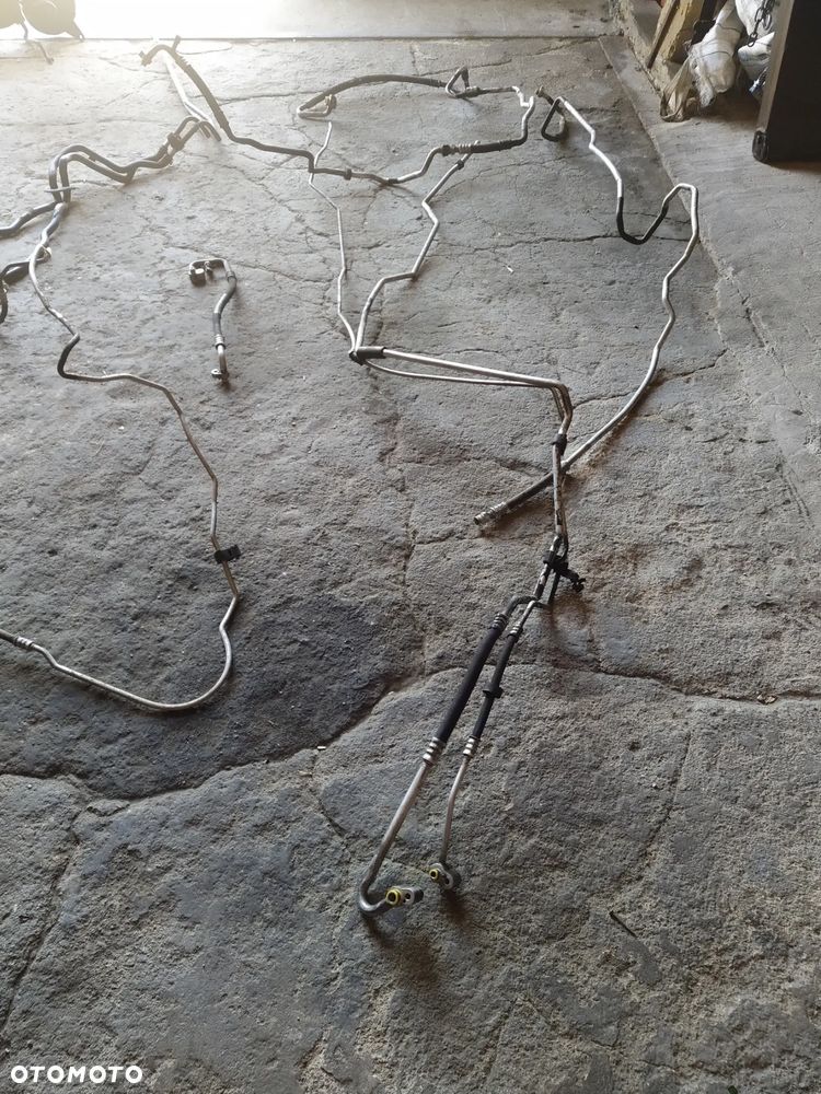Przewody klimatyzacji VW t5 2.5 tdi komplet - 2