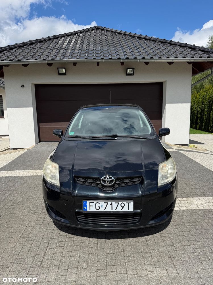 Toyota Auris - 2