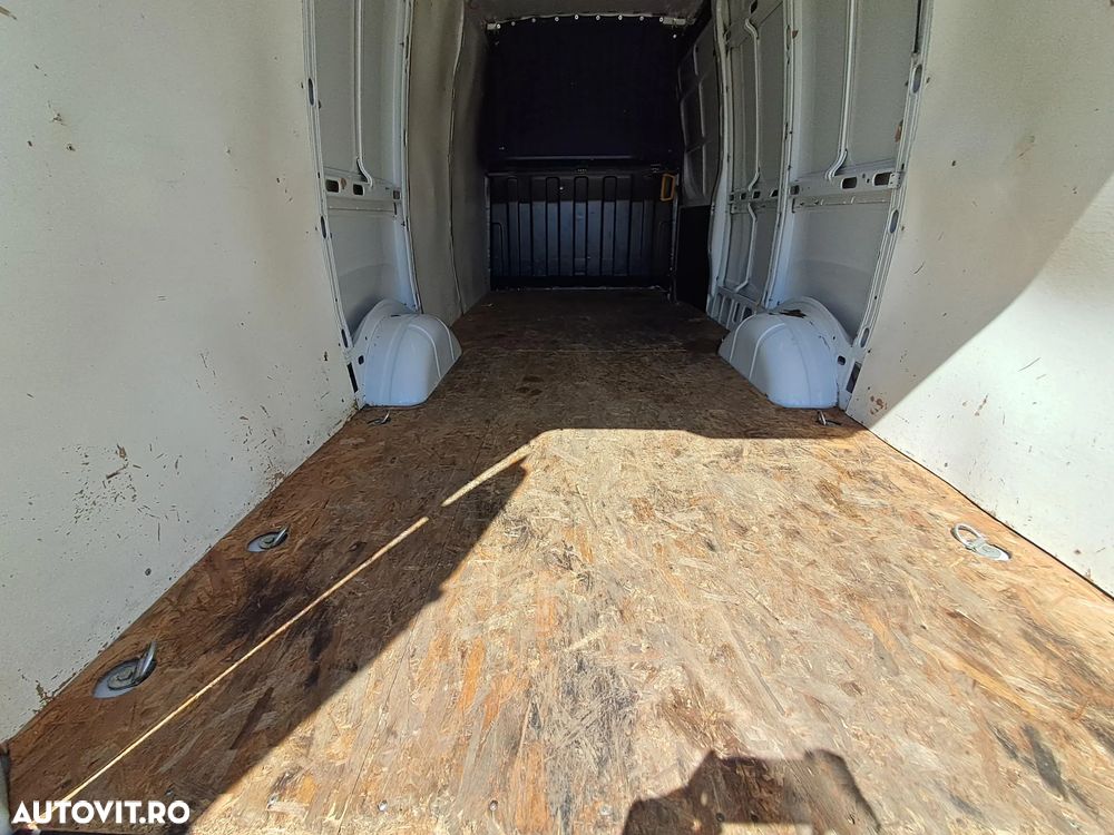 Iveco DAILY 35S14 FURGON 2.3D 136CP EURO 6 - 6