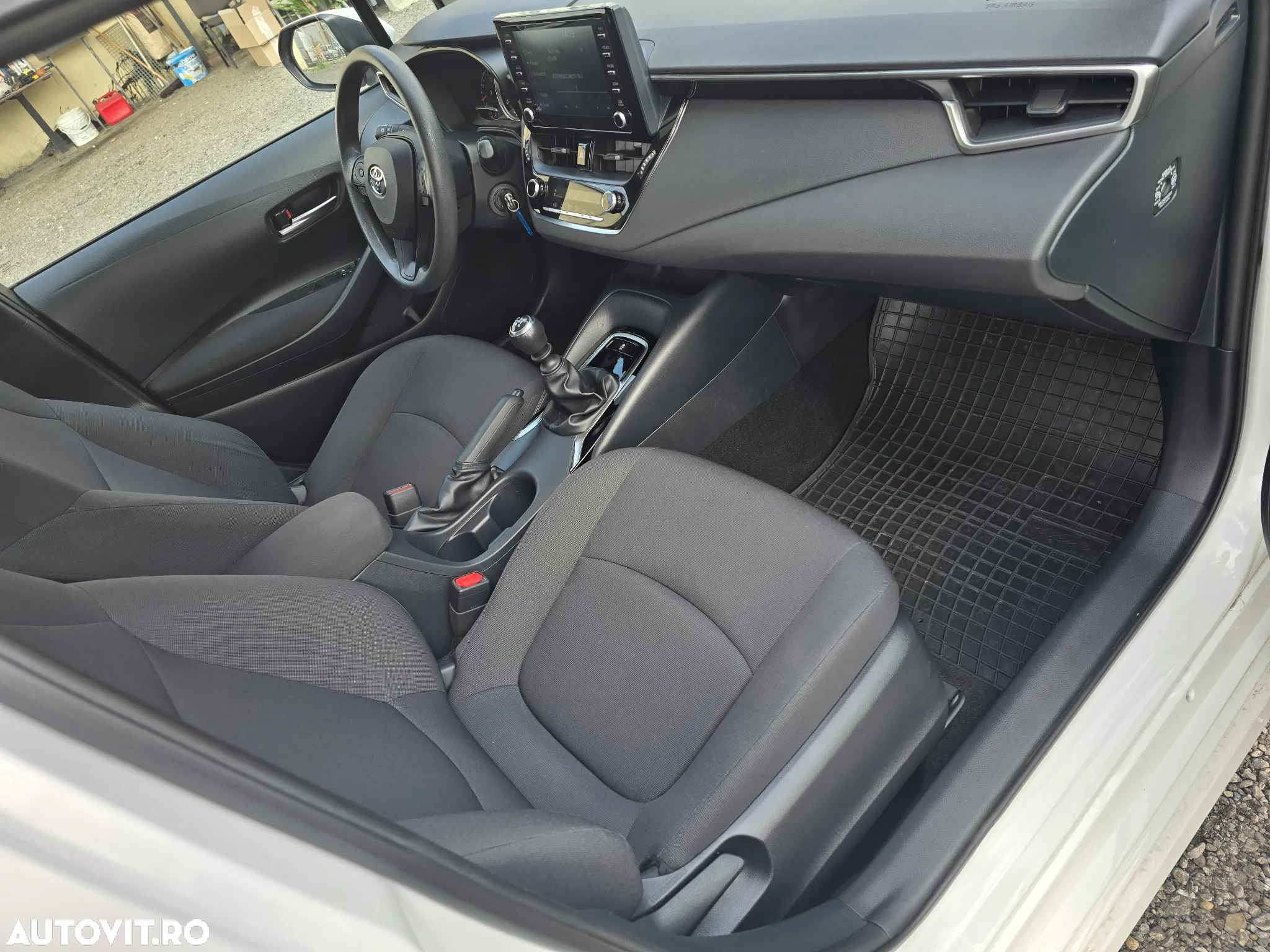 Toyota Corolla - 11