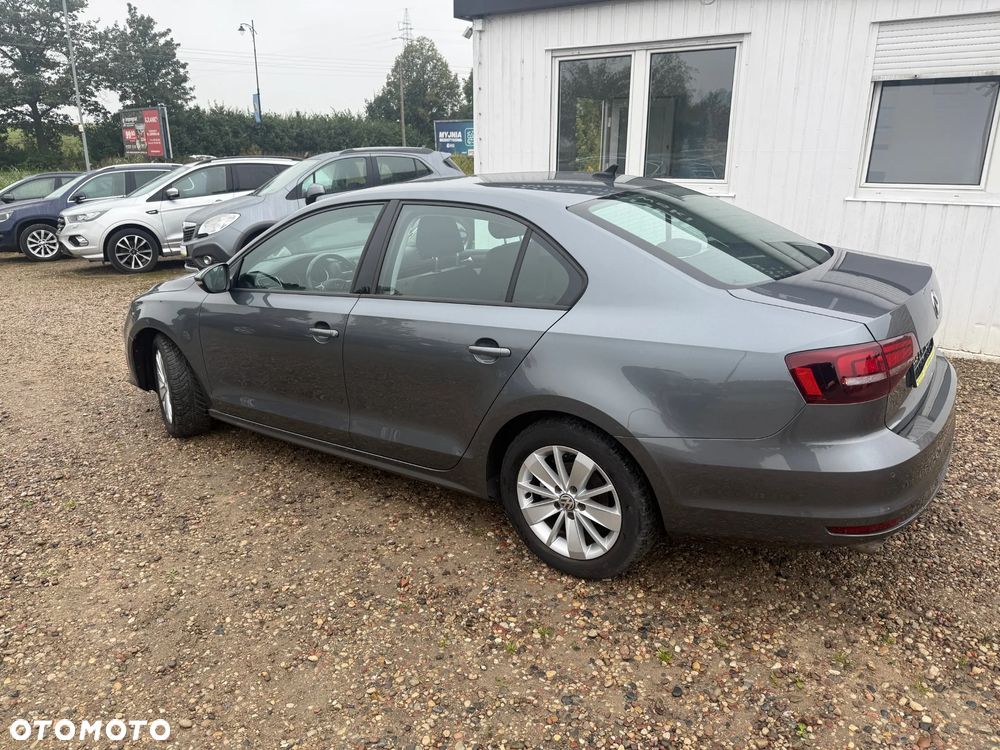 Volkswagen Jetta 2015 photo 4