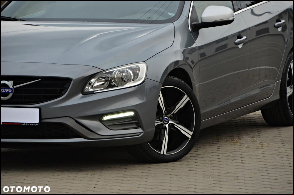 Volvo V60 D2 Drive-E R-Design Momentum - 21