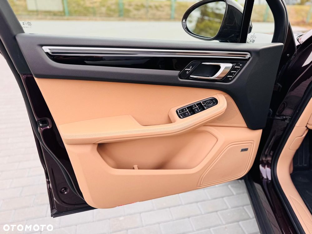 Porsche Macan Standard - 32