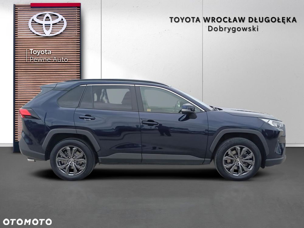 Toyota RAV4 - 8