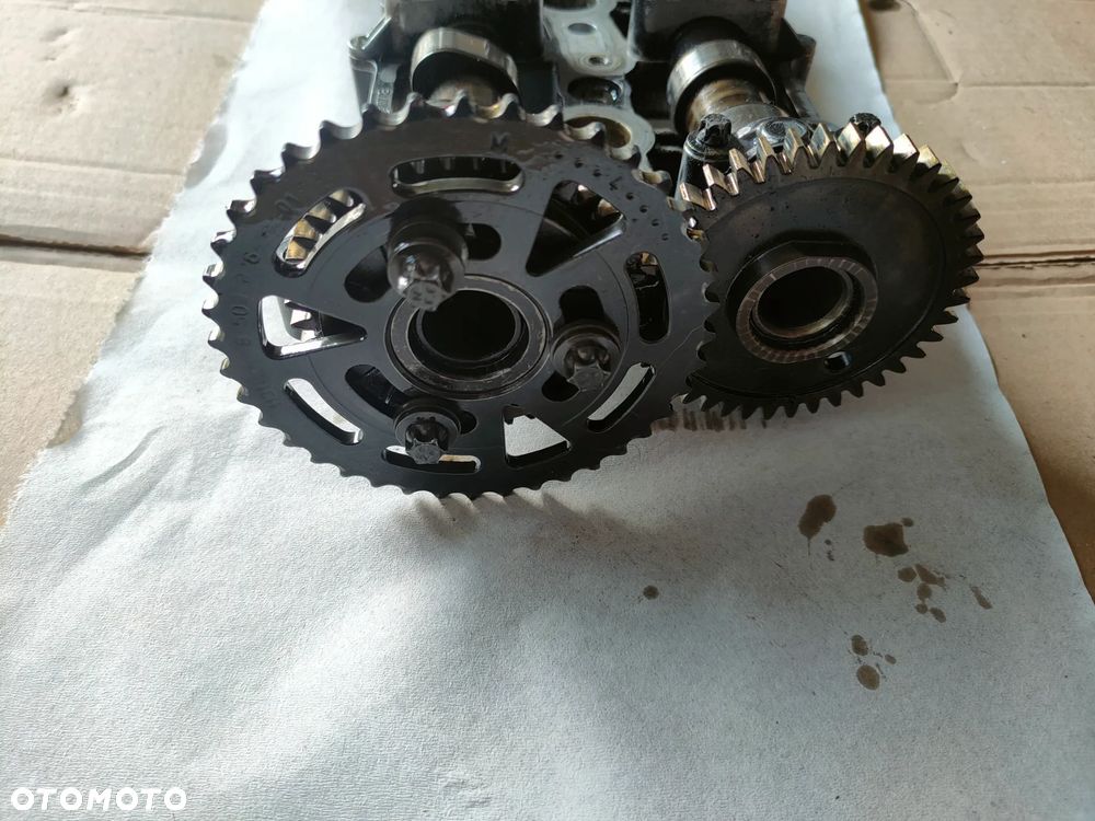 Wałki rozrządu z podstawą BMW F10,F30  2,0D  N47 - 5