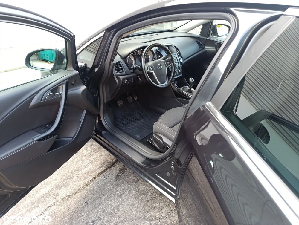 Opel Astra 1.4 Turbo Exklusiv - 17