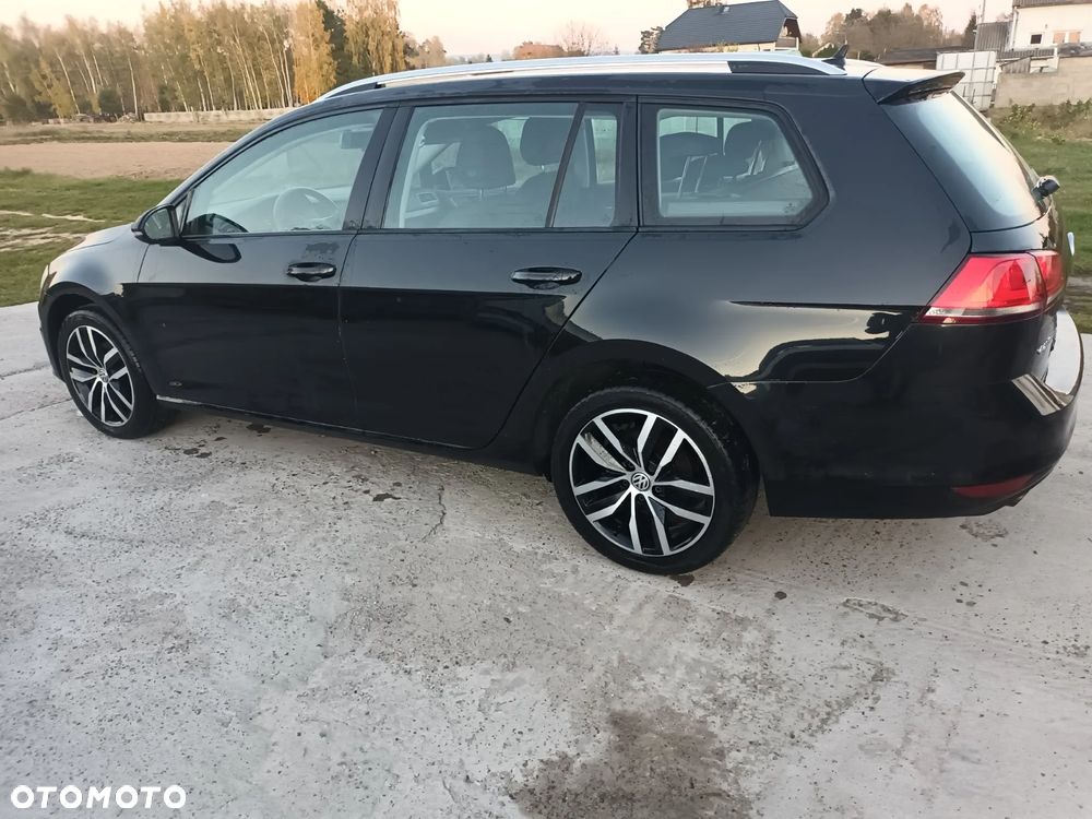 Volkswagen Golf 2.0 BlueTDI DSG Comfortline - 10