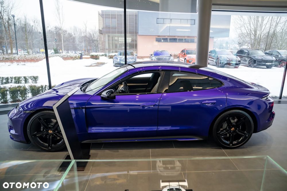 Porsche Taycan 105kWh 4S Black Edition - 3