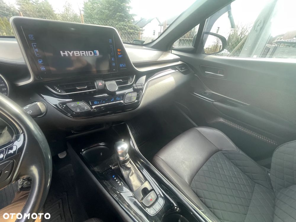 Toyota C-HR 1.8 Hybrid Prestige - 11