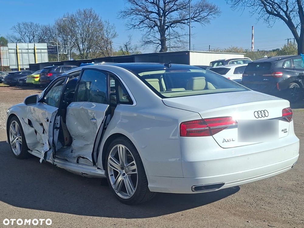 Audi A8 4.0 TFSI L Quattro - 11