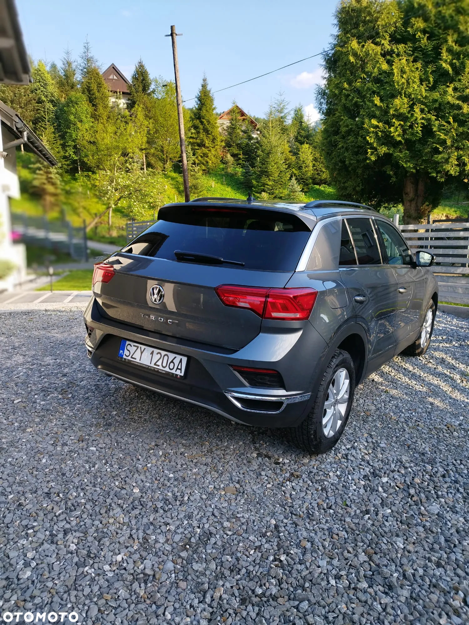 Volkswagen T-Roc - 3