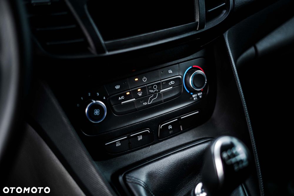 Ford Transit Connect - 11