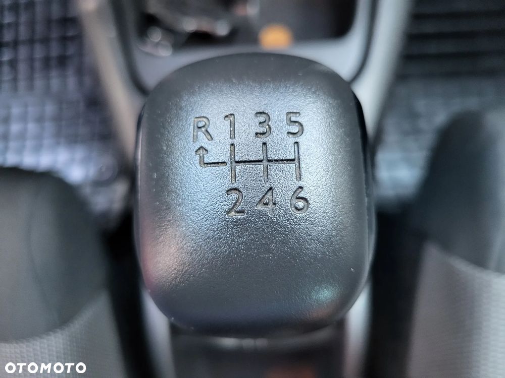 Citroën C3 Aircross BlueHDI 100 Stop & Start Shine - 26