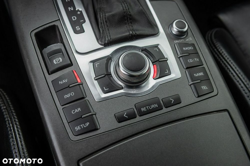 Audi A6 Avant 3.0 TDI tiptronic quattro - 25