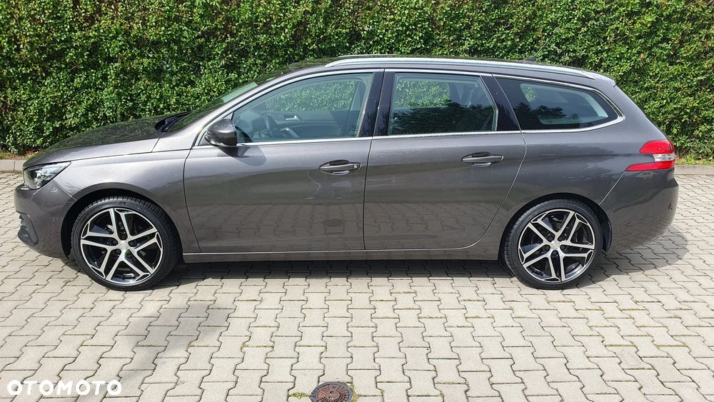 Peugeot 308 1.2 PureTech GPF Allure Pack S&S - 4