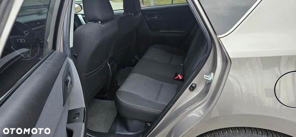 Toyota Auris 1.8 HSD Luna - 10