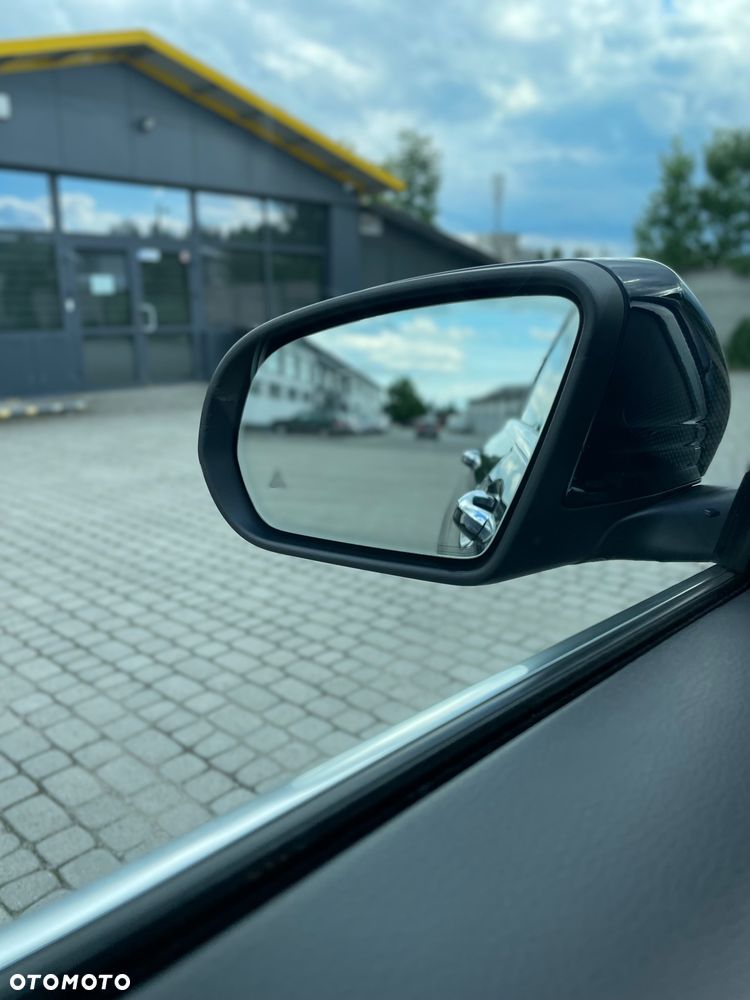 Mercedes-Benz GLC 300 4Matic 9G-TRONIC AMG Line - 36