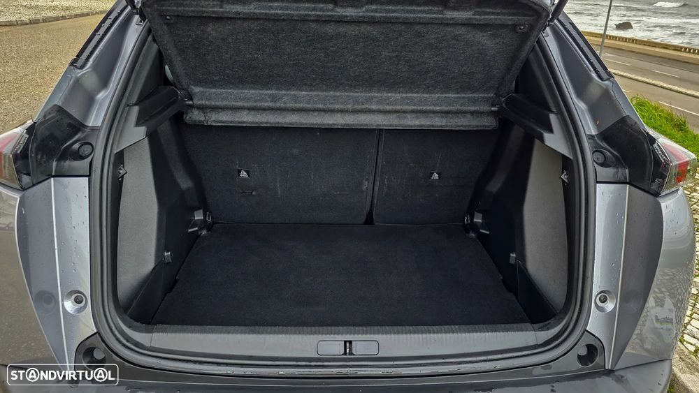 Peugeot 2008 1.2 PureTech GT Pack EAT8 - 26