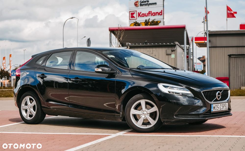 Volvo V40 D2 Momentum - 4