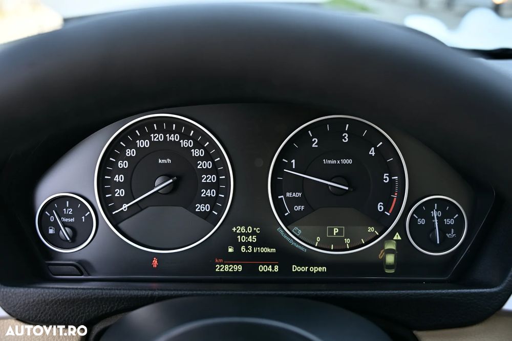 BMW Seria 3 320d Efficient Dynamic Edition Aut. Modern Line - 31