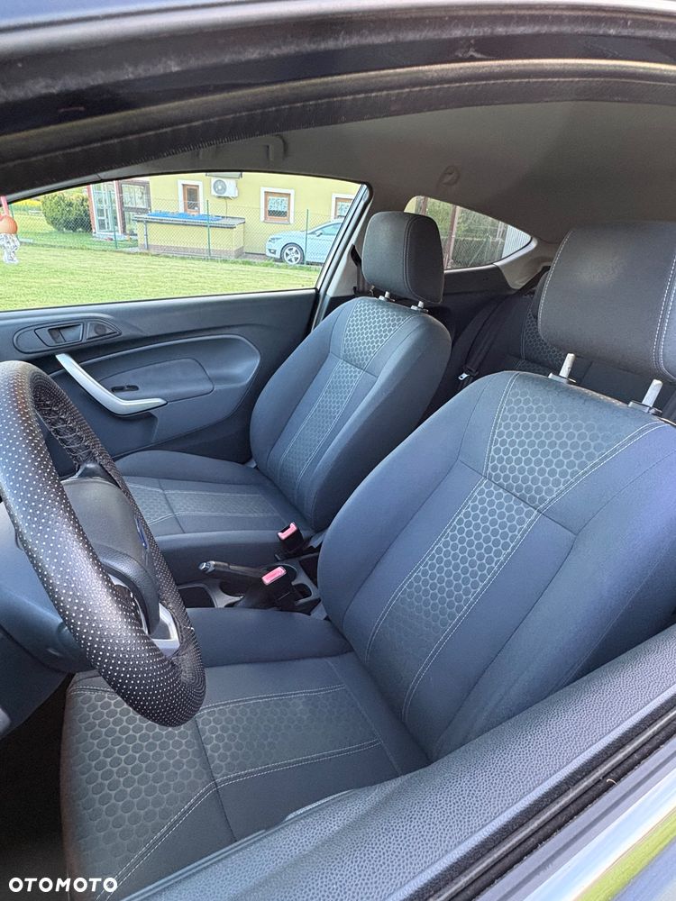 Ford Fiesta 1.25 Ambiente - 14
