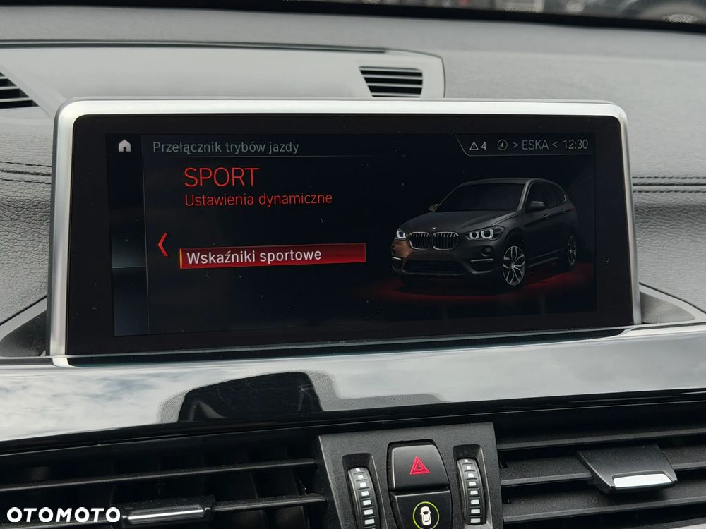 BMW X1 sDrive18i Sport Line - 18