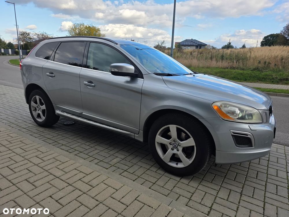 Volvo XC 60 2.0T R-Design - 1