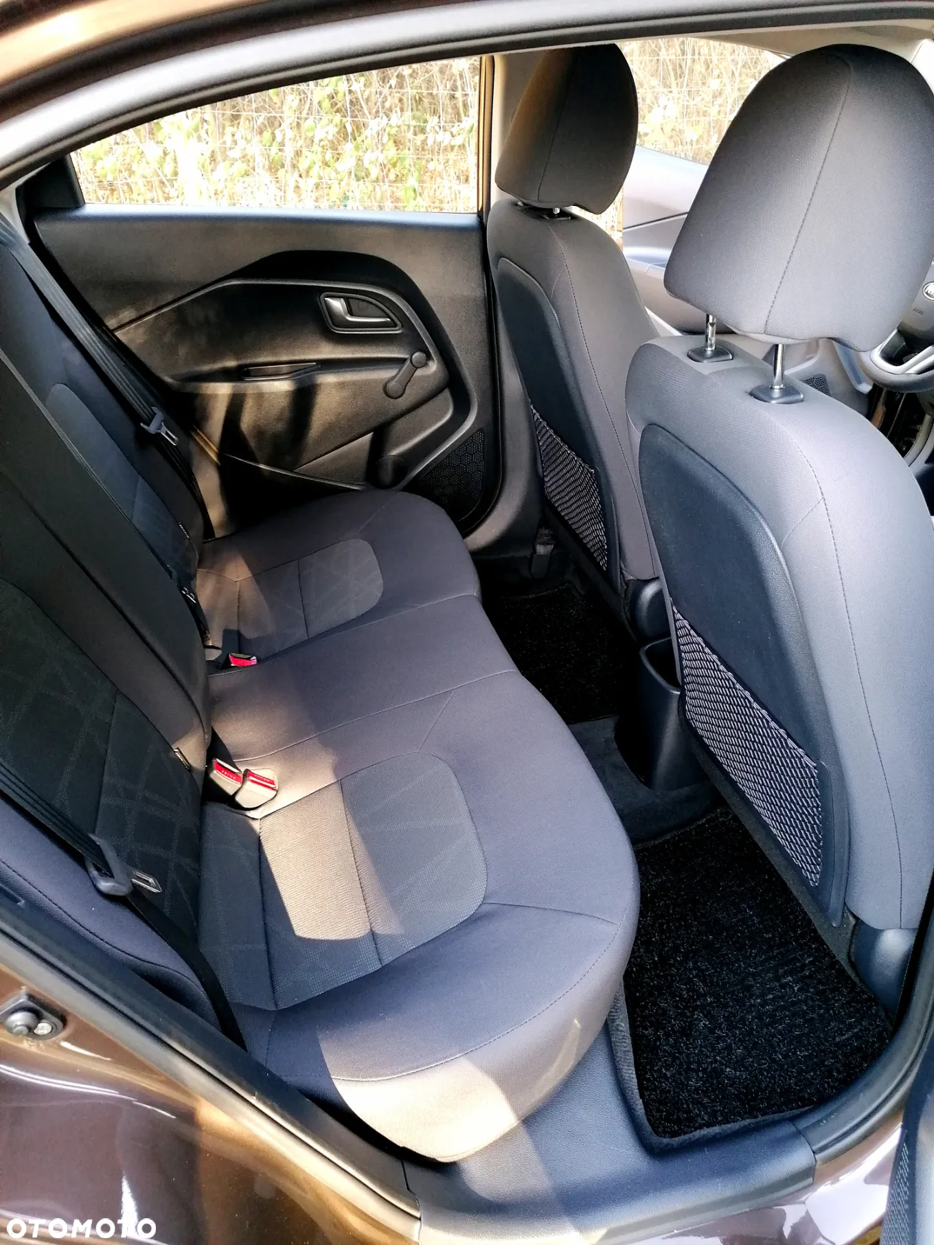 Kia Rio 1.4 Dream Team Edition - 18