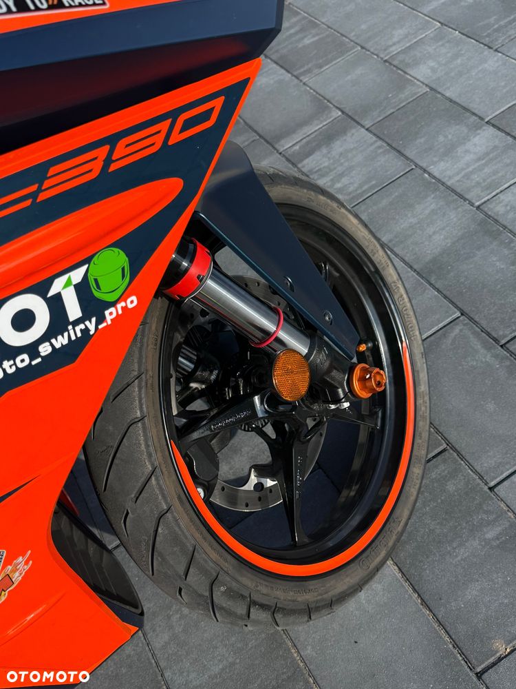 KTM RC 390 - 18