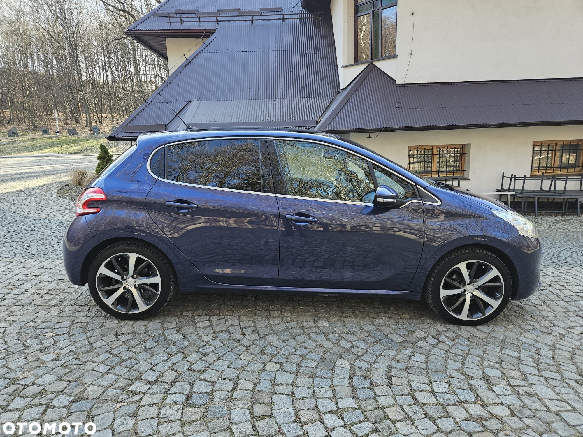 Peugeot 208 120 VTI Intuitive - 13